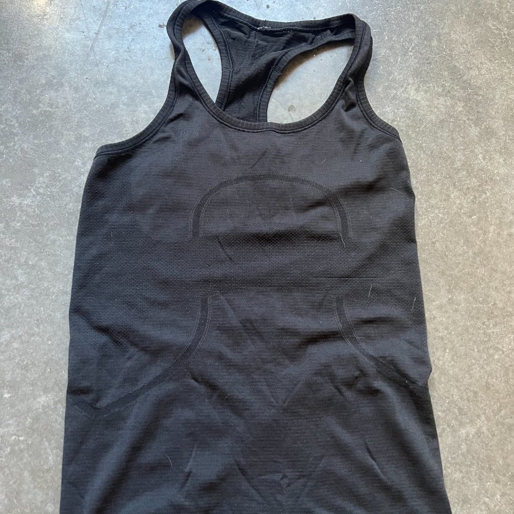 Lululemon Razor Back Tank - Picture 2 of 2